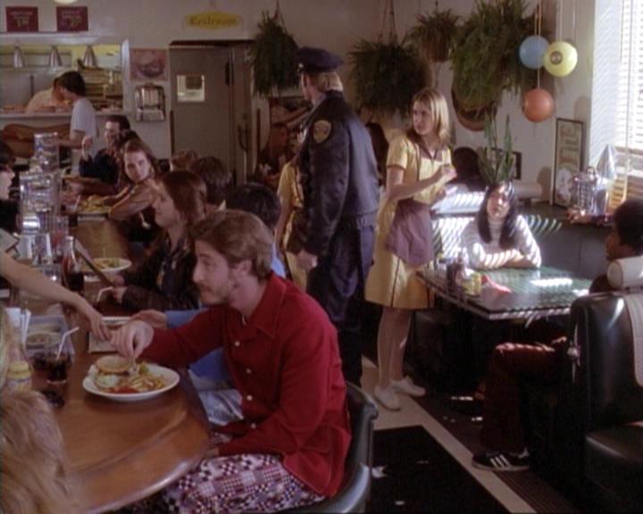 Charmed-Online-dot-net_117That70sEpisode0998.jpg Charmed-Online-dot-net_117That70sEpisode0998.jpg