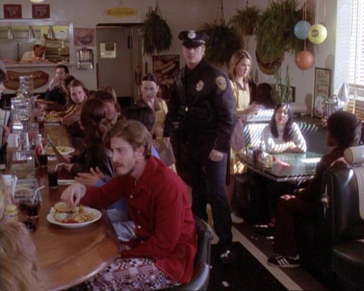 Charmed-Online-dot-net_117That70sEpisode0999.jpg Charmed-Online-dot-net_117That70sEpisode0999.jpg