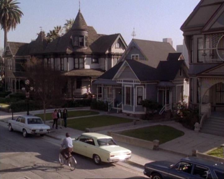 Charmed-Online-dot-net_117That70sEpisode1011.jpg Charmed-Online-dot-net_117That70sEpisode1011.jpg