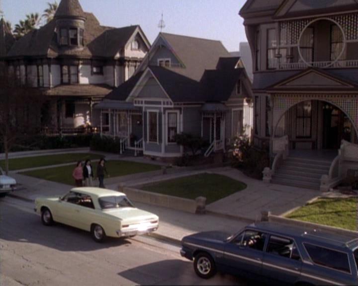 Charmed-Online-dot-net_117That70sEpisode1015.jpg Charmed-Online-dot-net_117That70sEpisode1015.jpg