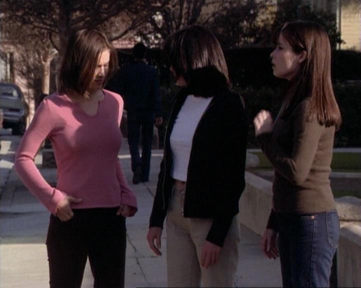 Charmed-Online-dot-net_117That70sEpisode1032.jpg Charmed-Online-dot-net_117That70sEpisode1032.jpg