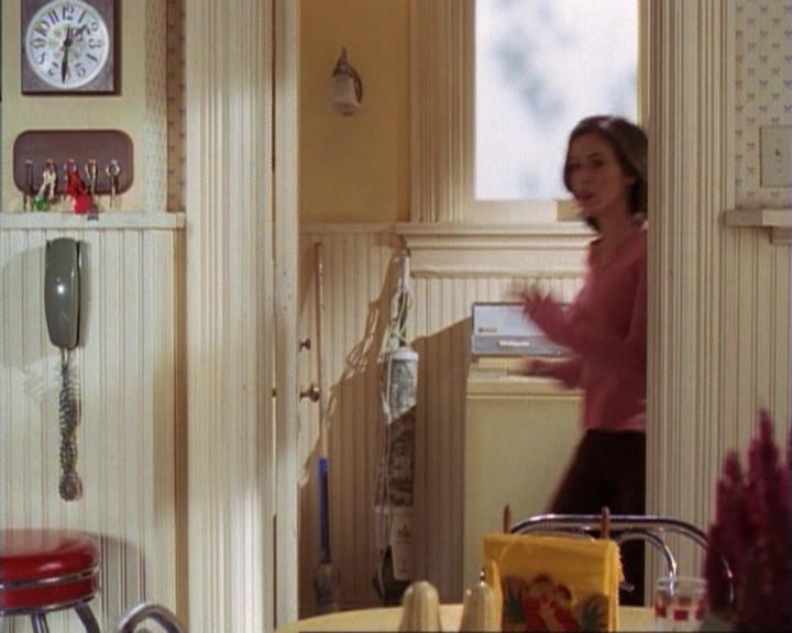 Charmed-Online-dot-net_117That70sEpisode1060.jpg