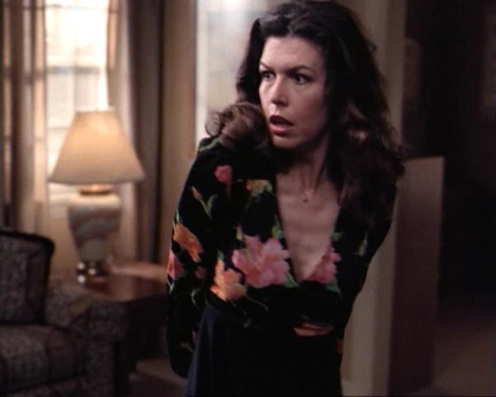 Charmed-Online-dot-net_117That70sEpisode1422.jpg Charmed-Online-dot-net_117That70sEpisode1422.jpg