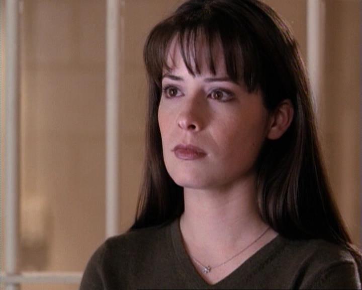 Charmed-Online-dot-net_117That70sEpisode1553.jpg Charmed-Online-dot-net_117That70sEpisode1553.jpg