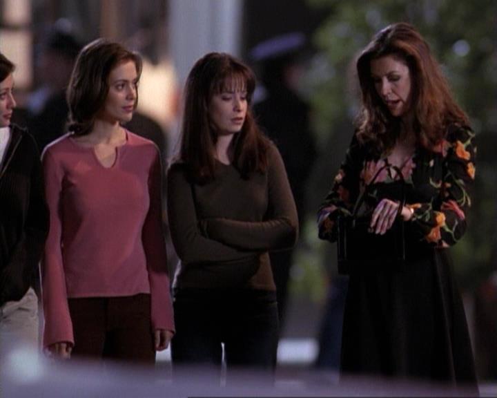 Charmed-Online-dot-net_117That70sEpisode1590.jpg Charmed-Online-dot-net_117That70sEpisode1590.jpg