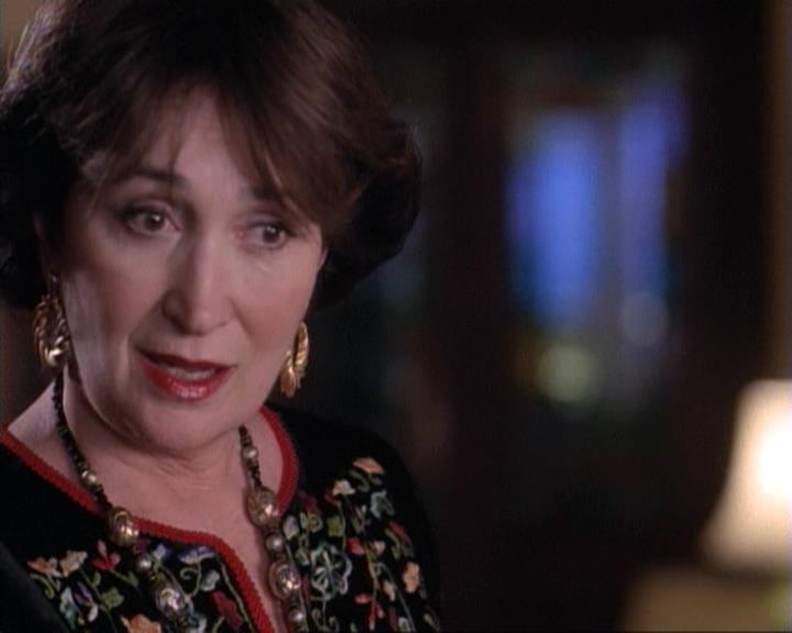 Charmed-Online-dot-net_117That70sEpisode1836.jpg Charmed-Online-dot-net_117That70sEpisode1836.jpg