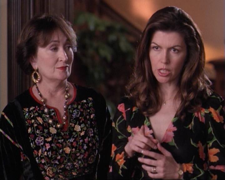 Charmed-Online-dot-net_117That70sEpisode1884.jpg Charmed-Online-dot-net_117That70sEpisode1884.jpg