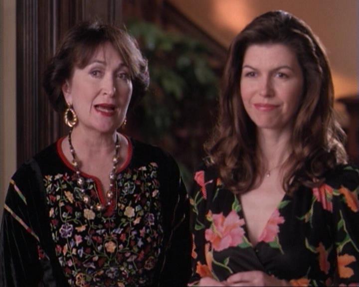 Charmed-Online-dot-net_117That70sEpisode1908.jpg Charmed-Online-dot-net_117That70sEpisode1908.jpg