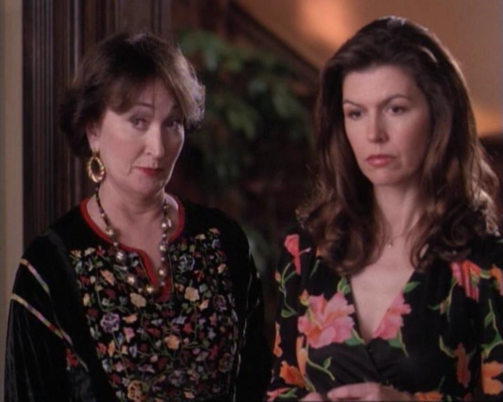Charmed-Online-dot-net_117That70sEpisode1911.jpg Charmed-Online-dot-net_117That70sEpisode1911.jpg