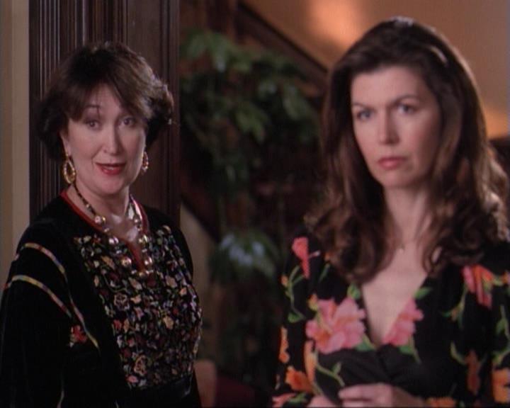 Charmed-Online-dot-net_117That70sEpisode1917.jpg Charmed-Online-dot-net_117That70sEpisode1917.jpg