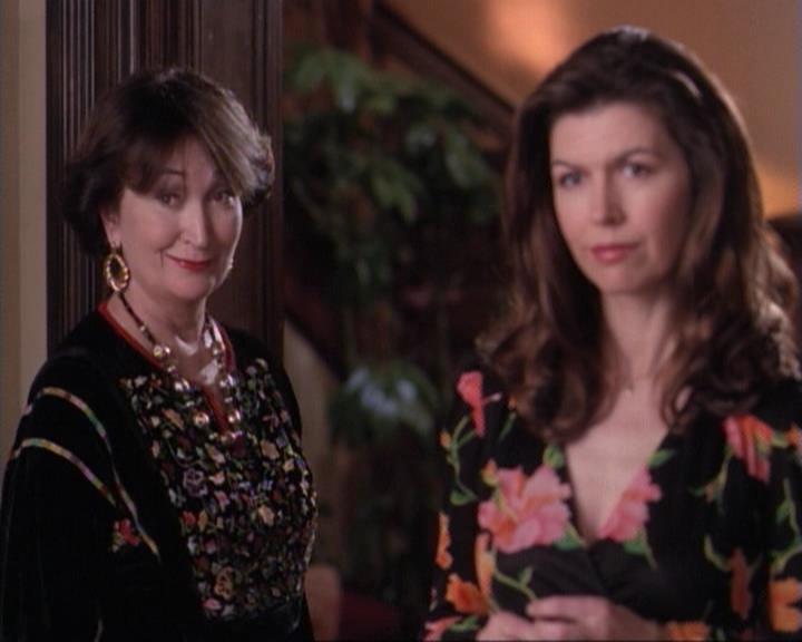 Charmed-Online-dot-net_117That70sEpisode1918.jpg Charmed-Online-dot-net_117That70sEpisode1918.jpg