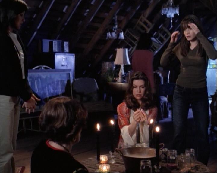 Charmed-Online-dot-net_117That70sEpisode1974.jpg