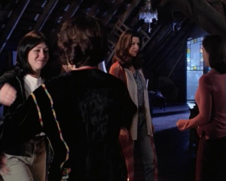 Charmed-Online-dot-net_117That70sEpisode2014.jpg