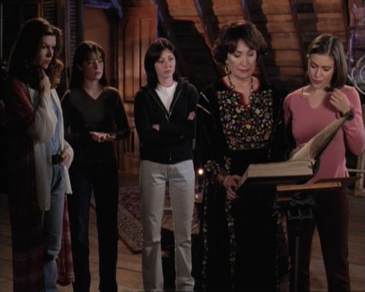 Charmed-Online-dot-net_117That70sEpisode2114.jpg Charmed-Online-dot-net_117That70sEpisode2114.jpg