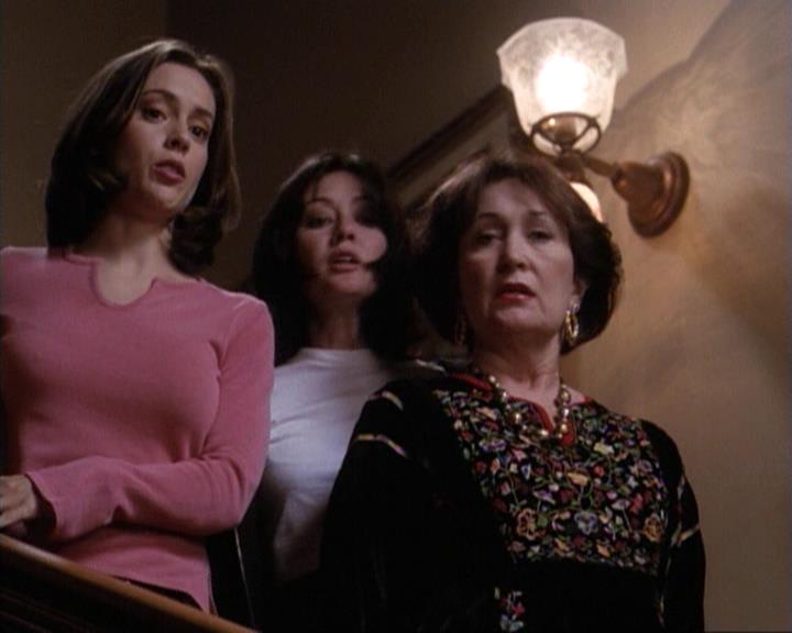 Charmed-Online-dot-net_117That70sEpisode2162.jpg Charmed-Online-dot-net_117That70sEpisode2162.jpg