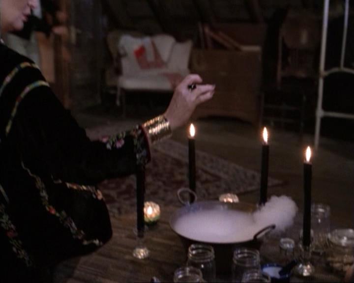 Charmed-Online-dot-net_117That70sEpisode2214.jpg Charmed-Online-dot-net_117That70sEpisode2214.jpg