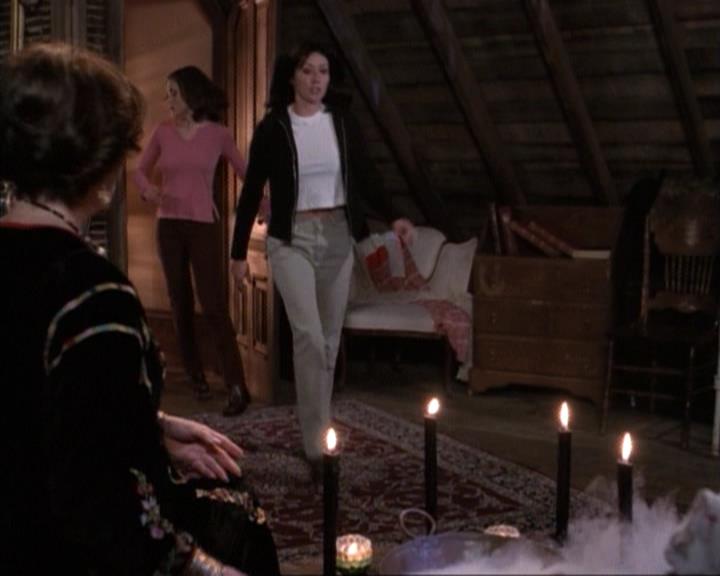 Charmed-Online-dot-net_117That70sEpisode2215.jpg
