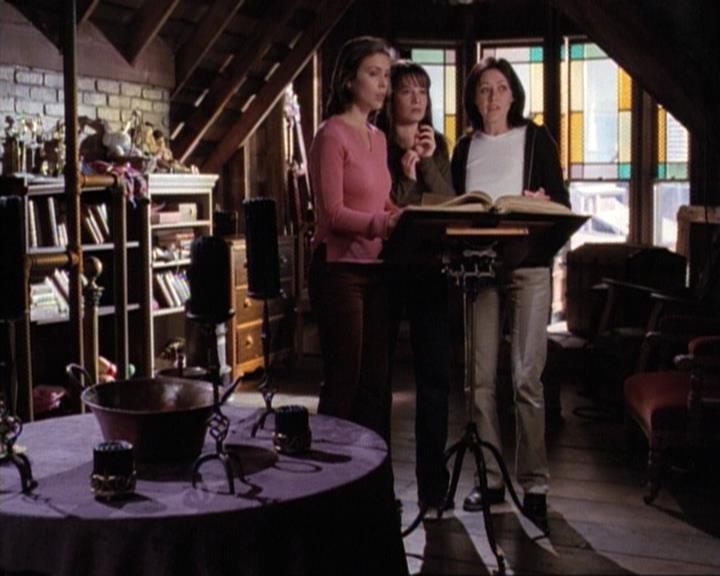 Charmed-Online-dot-net_117That70sEpisode2278.jpg Charmed-Online-dot-net_117That70sEpisode2278.jpg