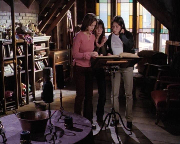 Charmed-Online-dot-net_117That70sEpisode2287.jpg