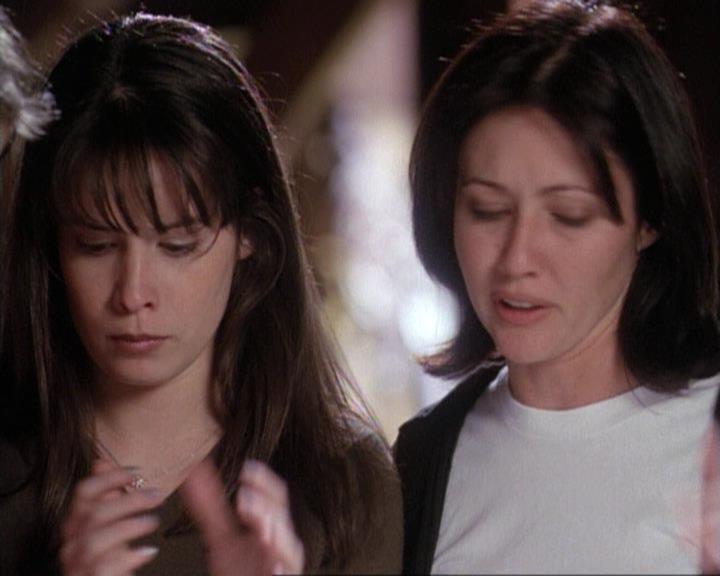 Charmed-Online-dot-net_117That70sEpisode2293.jpg Charmed-Online-dot-net_117That70sEpisode2293.jpg
