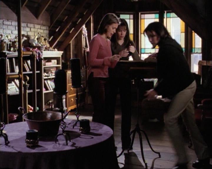 Charmed-Online-dot-net_117That70sEpisode2294.jpg