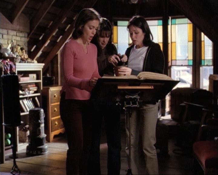 Charmed-Online-dot-net_117That70sEpisode2299.jpg Charmed-Online-dot-net_117That70sEpisode2299.jpg