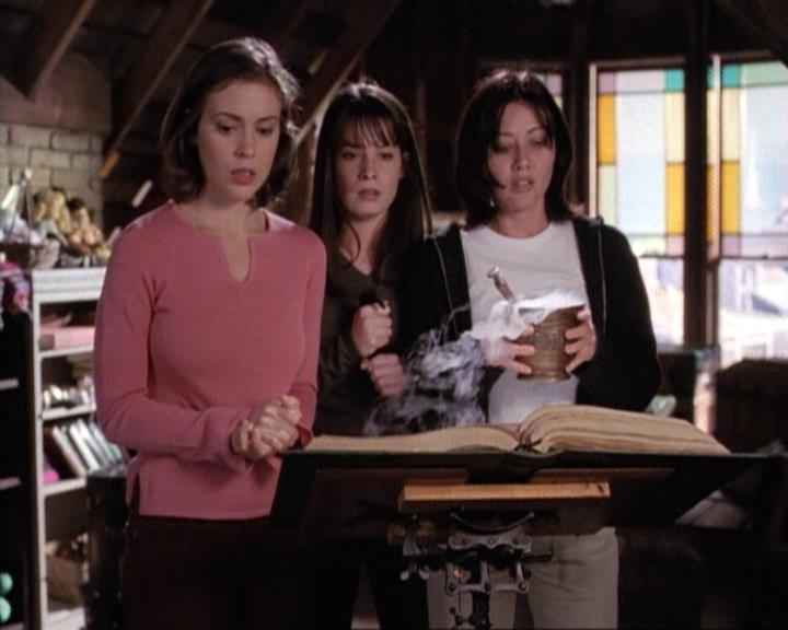Charmed-Online-dot-net_117That70sEpisode2323.jpg Charmed-Online-dot-net_117That70sEpisode2323.jpg