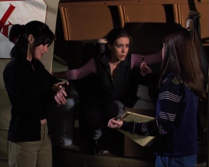 Charmed-Online-dot-net_118WhenBadWarlocksTurnGood0110.jpg Charmed-Online-dot-net_118WhenBadWarlocksTurnGood0110.jpg