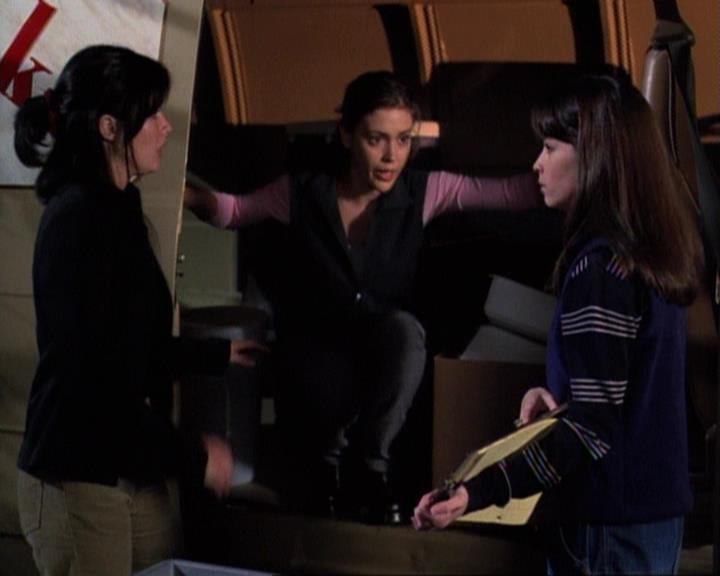 Charmed-Online-dot-net_118WhenBadWarlocksTurnGood0124.jpg Charmed-Online-dot-net_118WhenBadWarlocksTurnGood0124.jpg