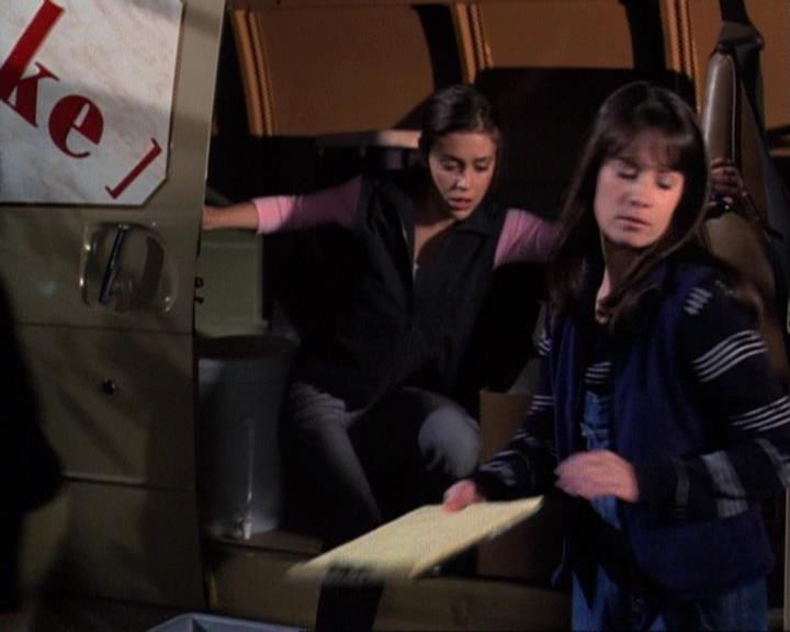 Charmed-Online-dot-net_118WhenBadWarlocksTurnGood0125.jpg Charmed-Online-dot-net_118WhenBadWarlocksTurnGood0125.jpg