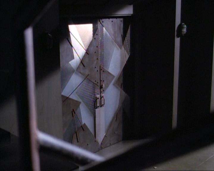 Charmed-Online-dot-net_118WhenBadWarlocksTurnGood0295.jpg Charmed-Online-dot-net_118WhenBadWarlocksTurnGood0295.jpg