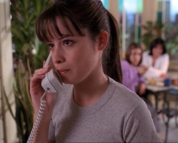 Charmed-Online-dot-net_118WhenBadWarlocksTurnGood0410.jpg Charmed-Online-dot-net_118WhenBadWarlocksTurnGood0410.jpg