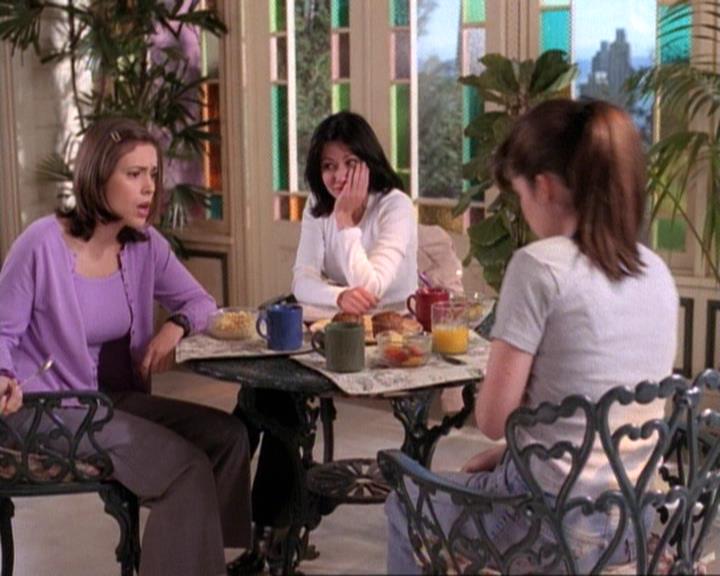 Charmed-Online-dot-net_118WhenBadWarlocksTurnGood0417.jpg Charmed-Online-dot-net_118WhenBadWarlocksTurnGood0417.jpg