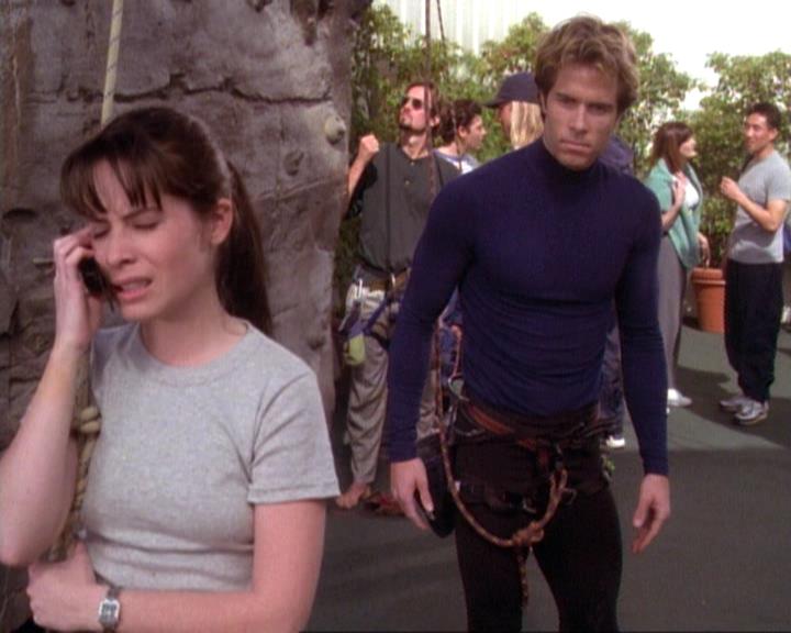 Charmed-Online-dot-net_118WhenBadWarlocksTurnGood0903.jpg Charmed-Online-dot-net_118WhenBadWarlocksTurnGood0903.jpg