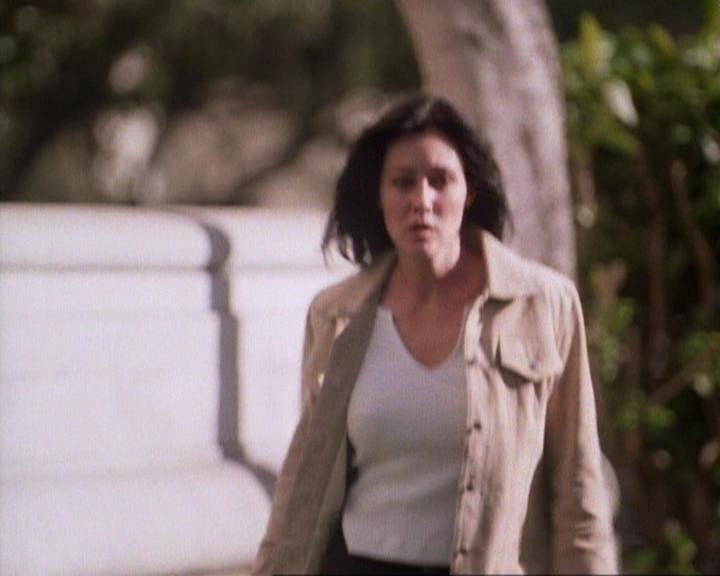 Charmed-Online-dot-net_118WhenBadWarlocksTurnGood0973.jpg Charmed-Online-dot-net_118WhenBadWarlocksTurnGood0973.jpg