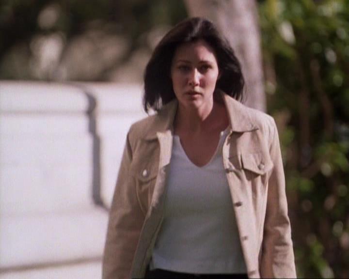 Charmed-Online-dot-net_118WhenBadWarlocksTurnGood0974.jpg Charmed-Online-dot-net_118WhenBadWarlocksTurnGood0974.jpg