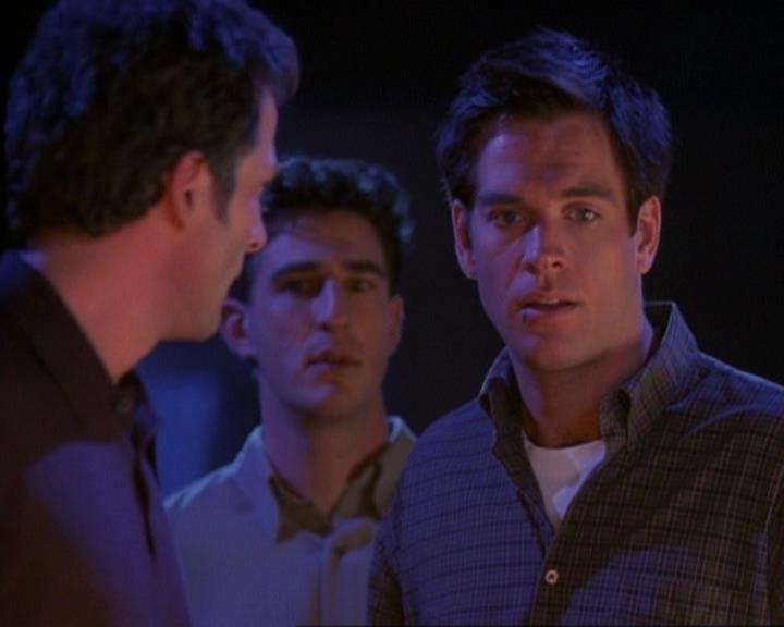 Charmed-Online-dot-net_118WhenBadWarlocksTurnGood1315.jpg Charmed-Online-dot-net_118WhenBadWarlocksTurnGood1315.jpg