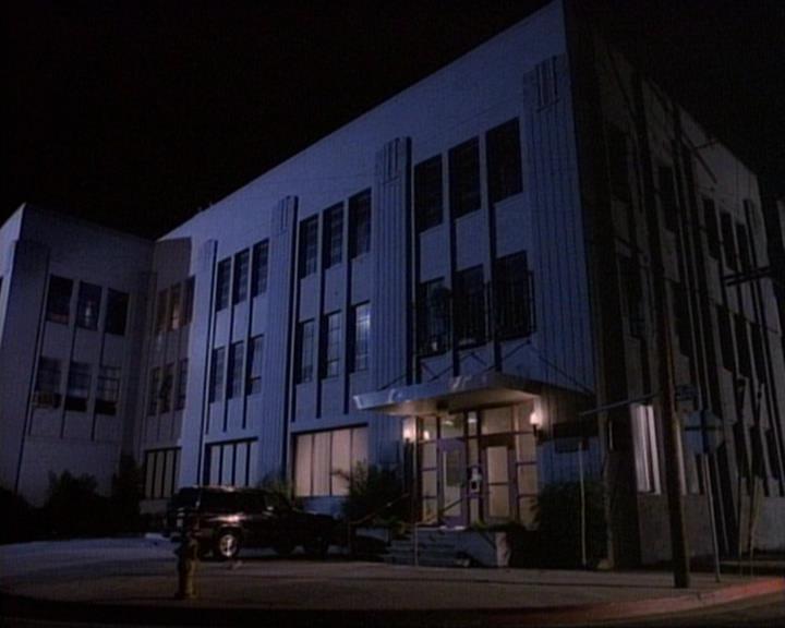 Charmed-Online-dot-net_118WhenBadWarlocksTurnGood1323.jpg Charmed-Online-dot-net_118WhenBadWarlocksTurnGood1323.jpg