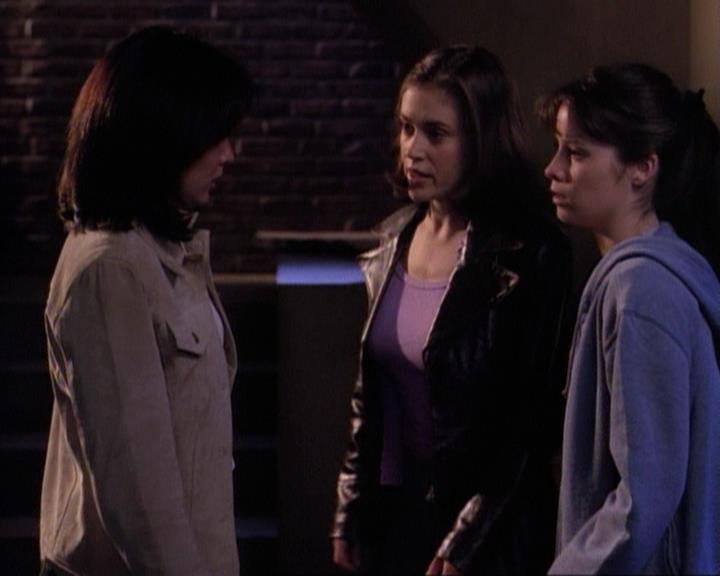 Charmed-Online-dot-net_118WhenBadWarlocksTurnGood1326.jpg Charmed-Online-dot-net_118WhenBadWarlocksTurnGood1326.jpg