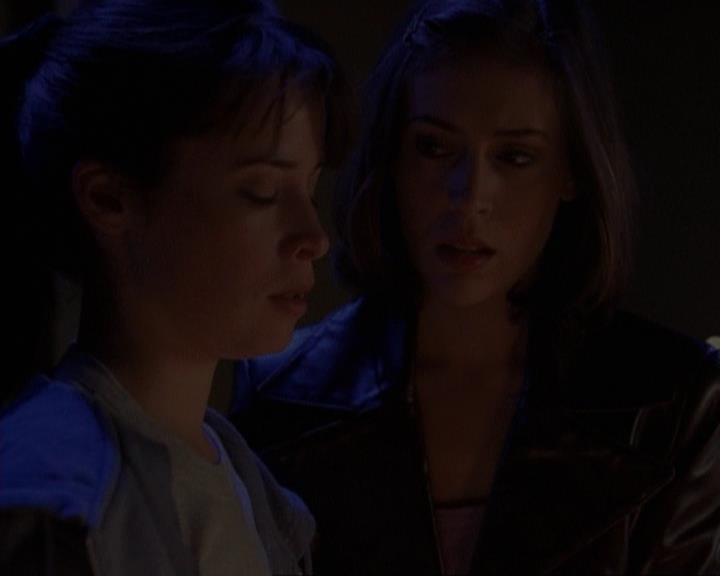 Charmed-Online-dot-net_118WhenBadWarlocksTurnGood1372.jpg