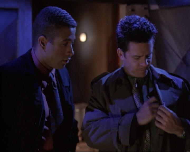 Charmed-Online-dot-net_118WhenBadWarlocksTurnGood1449.jpg Charmed-Online-dot-net_118WhenBadWarlocksTurnGood1449.jpg