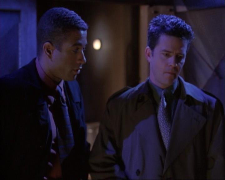 Charmed-Online-dot-net_118WhenBadWarlocksTurnGood1450.jpg Charmed-Online-dot-net_118WhenBadWarlocksTurnGood1450.jpg