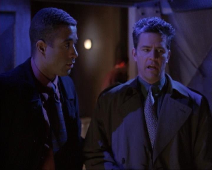 Charmed-Online-dot-net_118WhenBadWarlocksTurnGood1453.jpg Charmed-Online-dot-net_118WhenBadWarlocksTurnGood1453.jpg