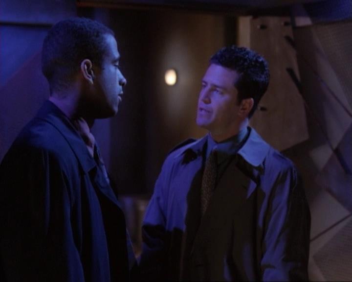 Charmed-Online-dot-net_118WhenBadWarlocksTurnGood1461.jpg Charmed-Online-dot-net_118WhenBadWarlocksTurnGood1461.jpg