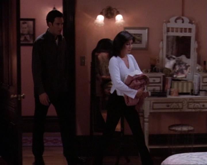 Charmed-Online-dot-net_118WhenBadWarlocksTurnGood1467.jpg Charmed-Online-dot-net_118WhenBadWarlocksTurnGood1467.jpg