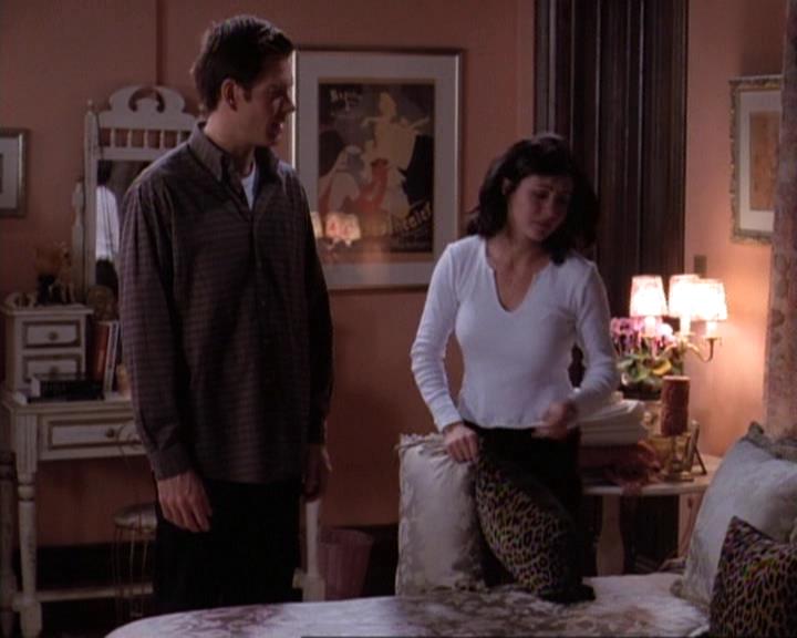 Charmed-Online-dot-net_118WhenBadWarlocksTurnGood1473.jpg Charmed-Online-dot-net_118WhenBadWarlocksTurnGood1473.jpg