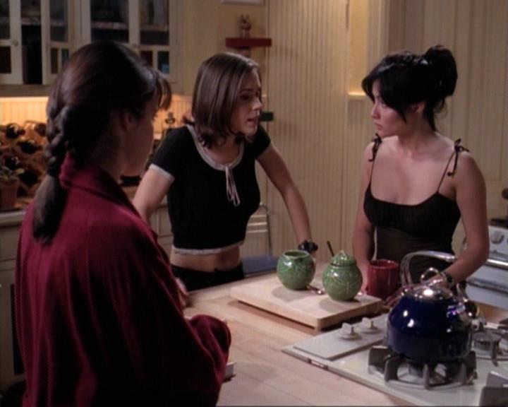 Charmed-Online-dot-net_118WhenBadWarlocksTurnGood1563.jpg