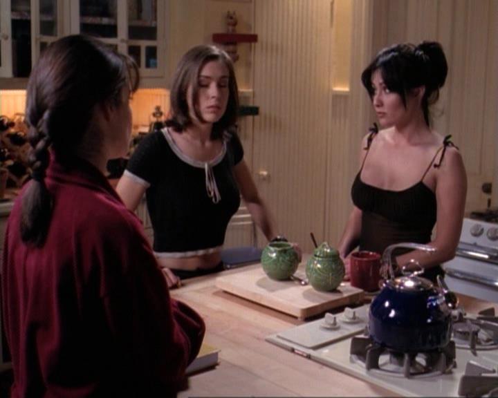 Charmed-Online-dot-net_118WhenBadWarlocksTurnGood1658.jpg Charmed-Online-dot-net_118WhenBadWarlocksTurnGood1658.jpg