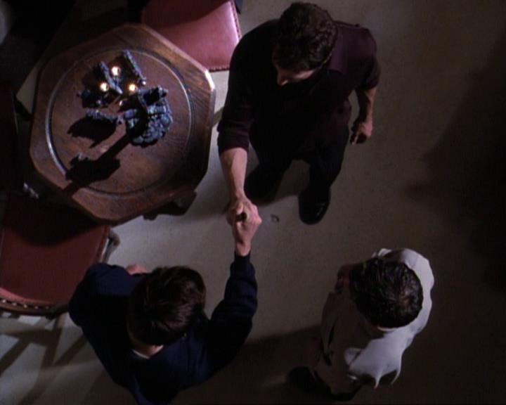 Charmed-Online-dot-net_118WhenBadWarlocksTurnGood1891.jpg Charmed-Online-dot-net_118WhenBadWarlocksTurnGood1891.jpg