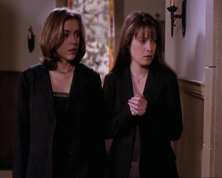 Charmed-Online-dot-net_118WhenBadWarlocksTurnGood1949.jpg Charmed-Online-dot-net_118WhenBadWarlocksTurnGood1949.jpg